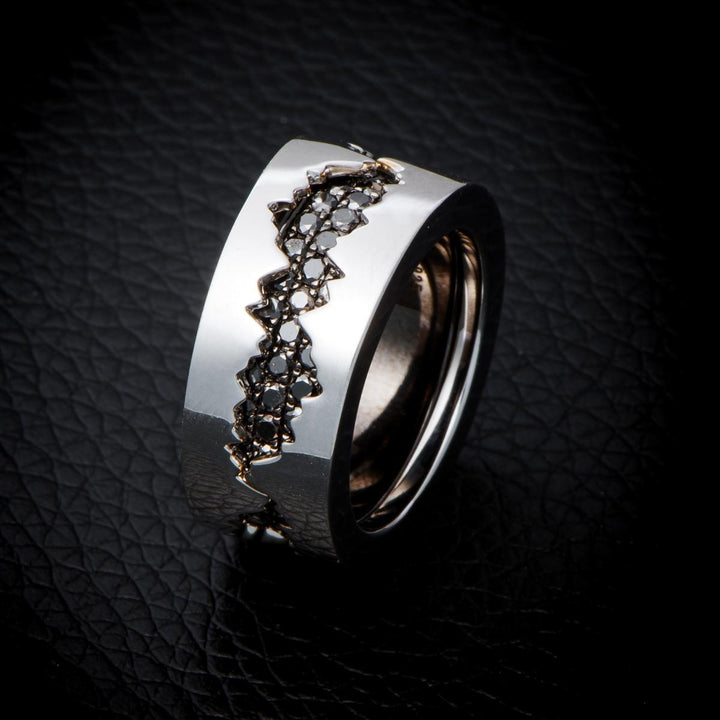 Fission A - Ring in Silver with Black Diamonds
